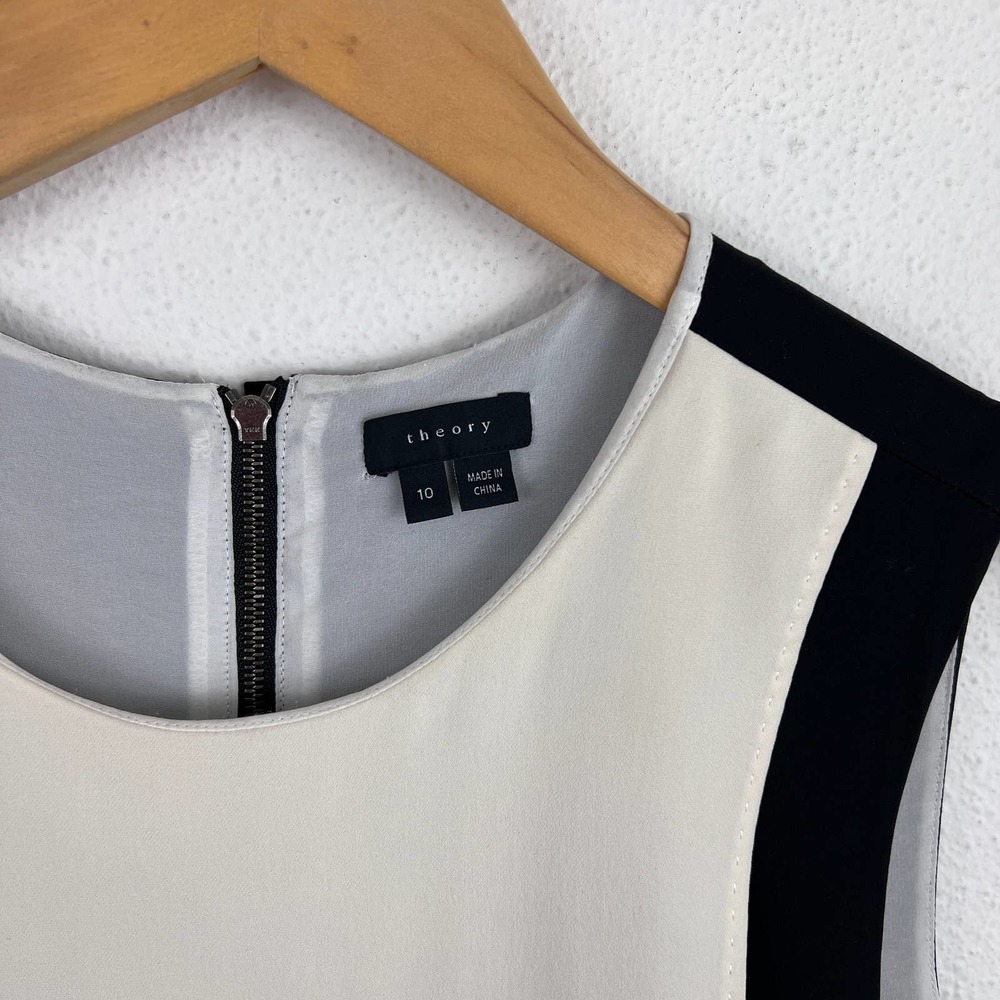 Theory Colorblock Shift Dress - Picture 3 of 9
